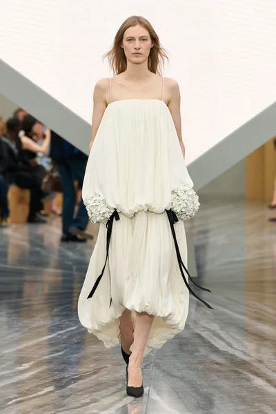 Look 33